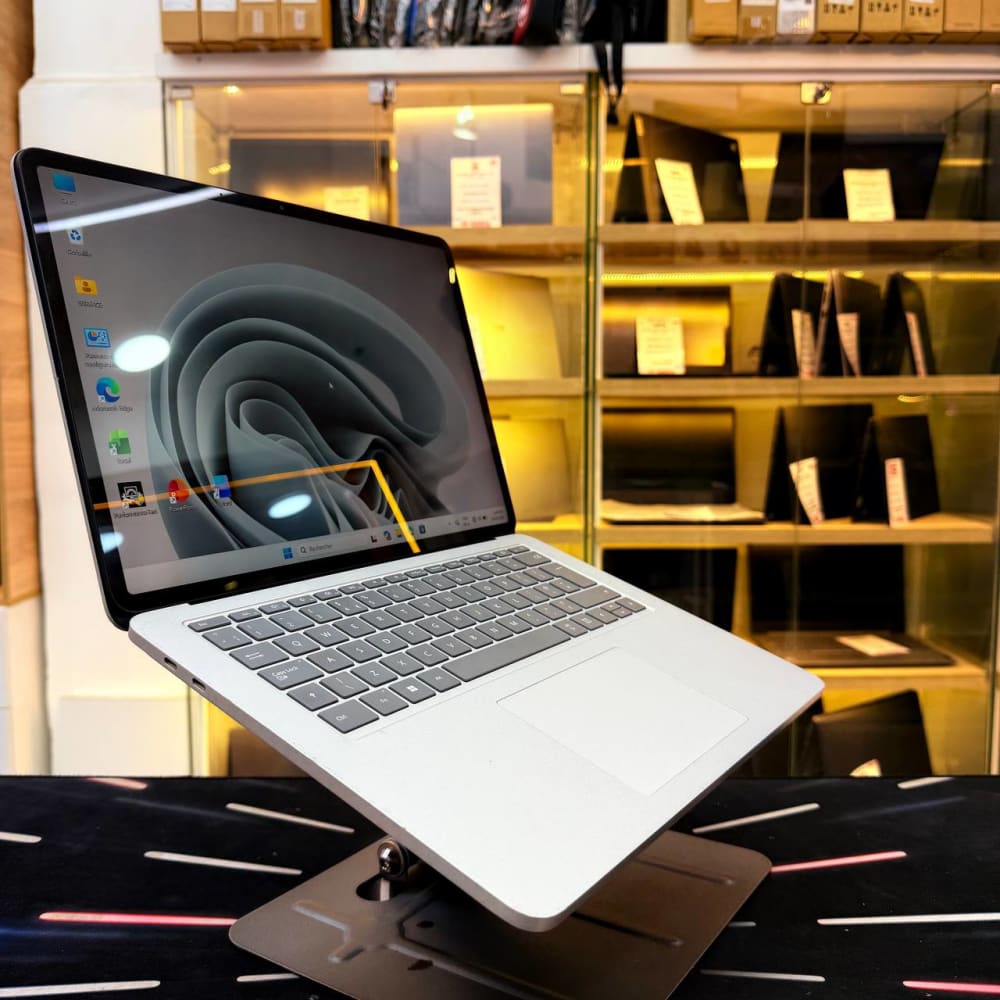 MICROSOFT MICROSOFT SURFACE LAPTOP STUDIO 2 I7 11370H 32GB 1000GB SSD RTX 3050 TI 4GBVRAM 14.4'' 3K TACTILE 120Hz - LAPTOP vue 4