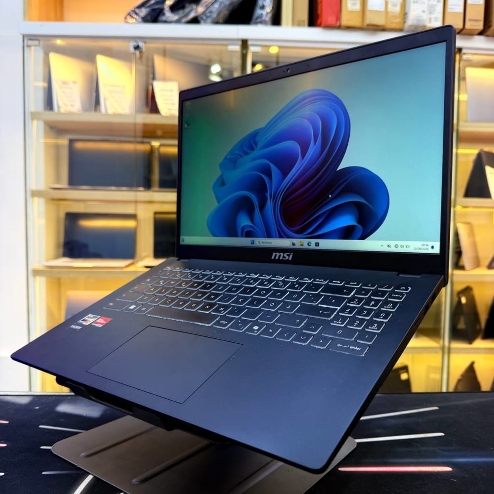 MSI MODERN 16 AMD RYZEN 5 7430U 16GB 512GB SSD 16'' FHD - LAPTOP