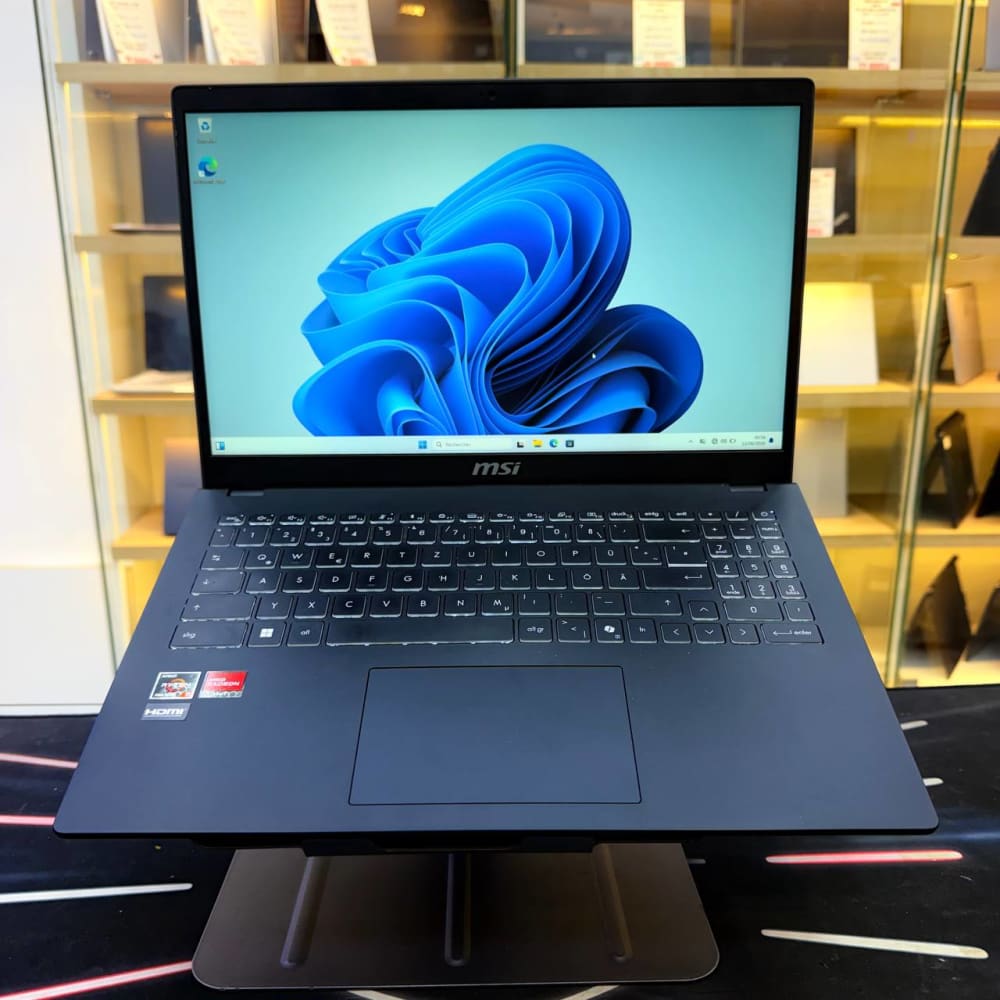 MSI MODERN 16 AMD RYZEN 5 7430U 16GB 512GB SSD 16'' FHD - LAPTOP vue 3