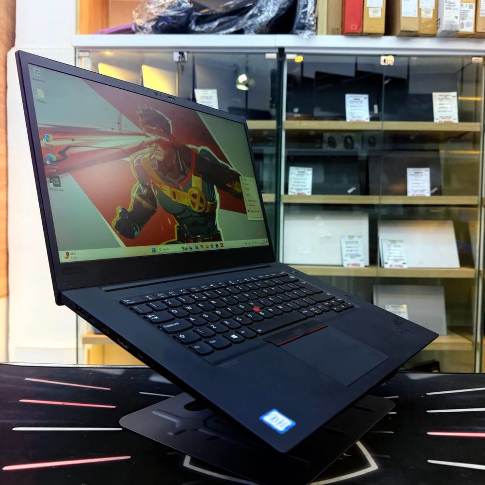 LENOVO  LENOVO THINKPAD X1 EXTREME I7 9750H 32GB 512GB SSD GTX 1650 4GBVRAM 15.6'' FHD - LAPTOP GAMER vue 3