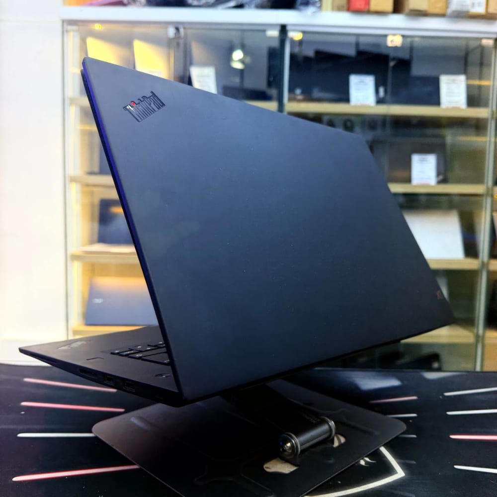 LENOVO  LENOVO THINKPAD X1 EXTREME I7 9750H 32GB 512GB SSD GTX 1650 4GBVRAM 15.6'' FHD - LAPTOP GAMER vue 7