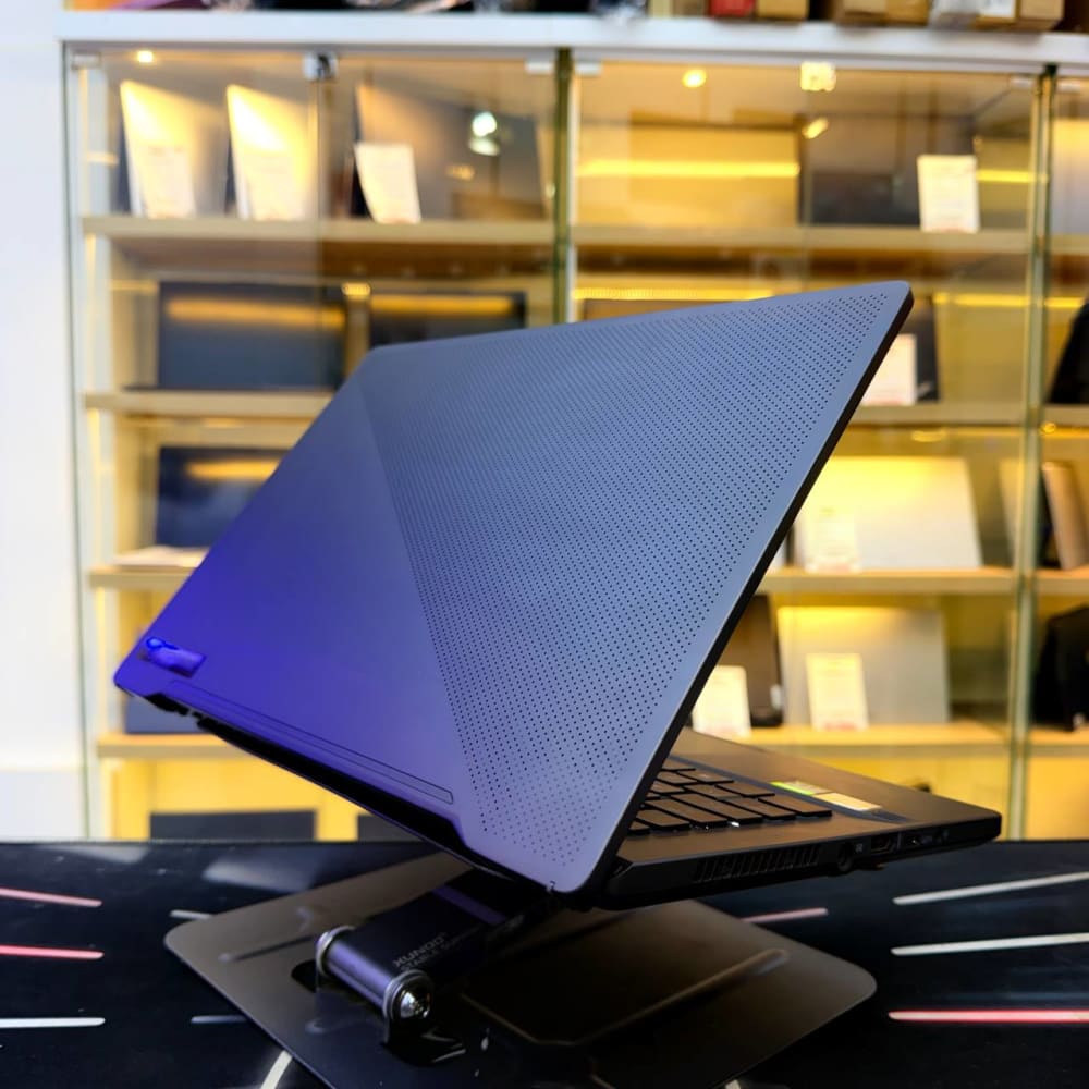 ASUS ASUS ROG ZEPHYRUS G14 AMD RYZEN 7 5800HS 16GB 512GB SSD RTX 3050 TI 4GBVRAM 14'' FHD 144Hz - LAPTOP GAMER vue 7