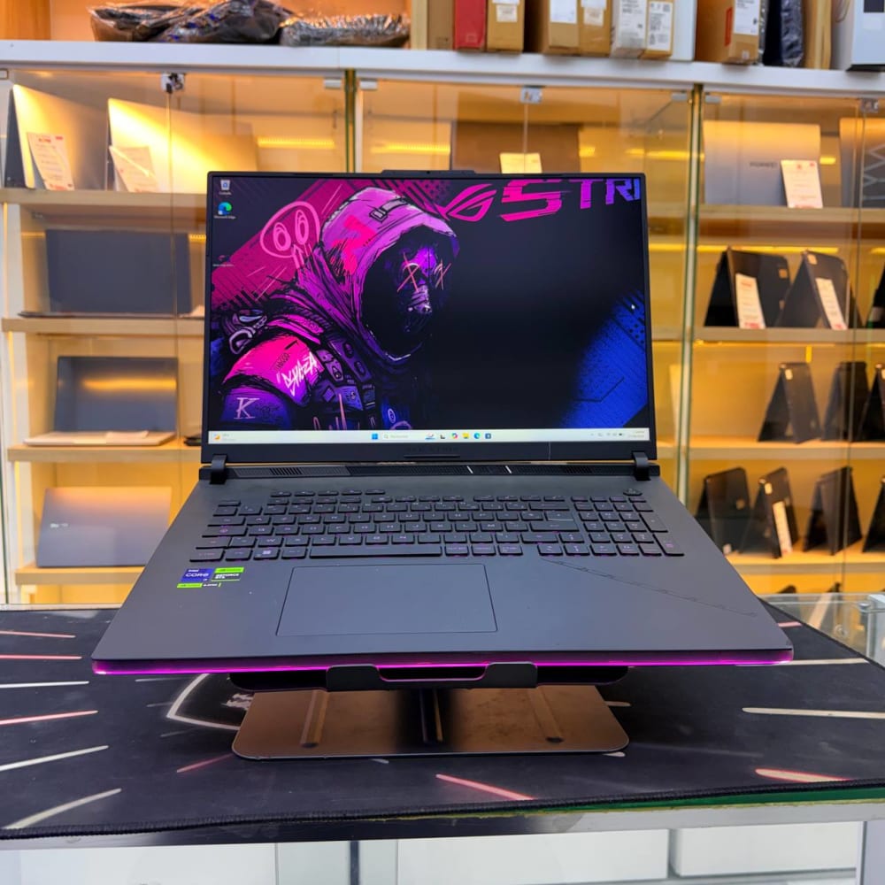 ASUS ASUS ROG STRIX G834 I9 13980HX 16GB 1000GB SSD RTX 4080 12GBVRAM 18'' QHD+ 240Hz - LAPTOP GAMER vue 2
