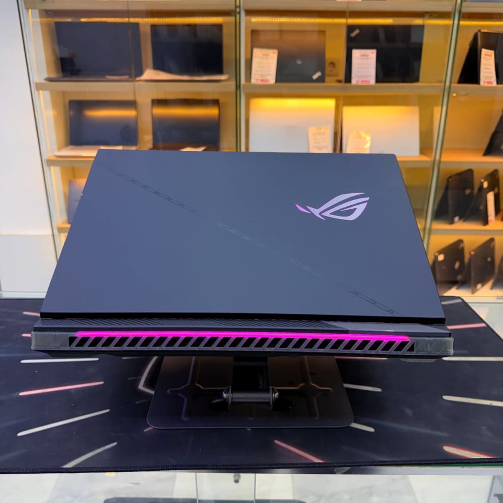 ASUS ASUS ROG STRIX G834 I9 13980HX 16GB 1000GB SSD RTX 4080 12GBVRAM 18'' QHD+ 240Hz - LAPTOP GAMER vue 6