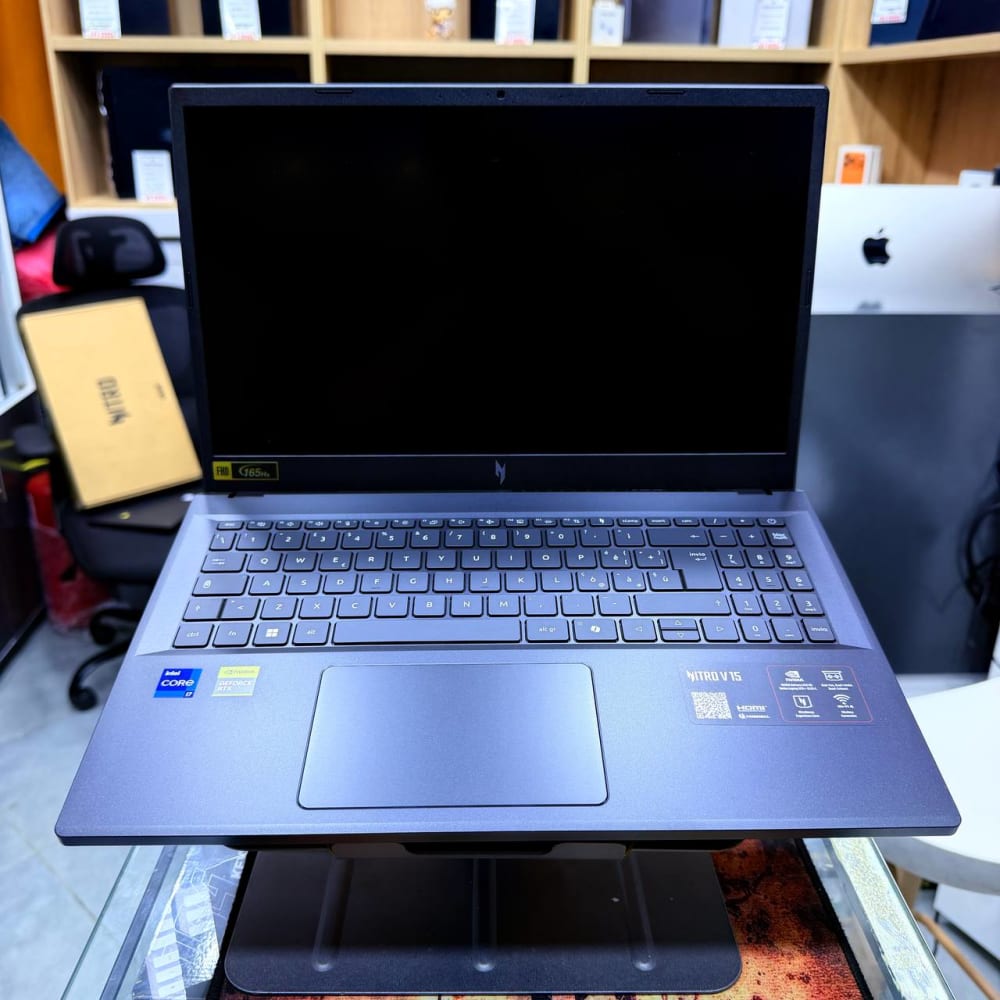 ACER ACER NITRO V15 I7 13620H 16GB 512GB SSD RTX 5050 8GBVRAM 15.6'' FHD 165Hz - LAPTOP GAMER vue 2