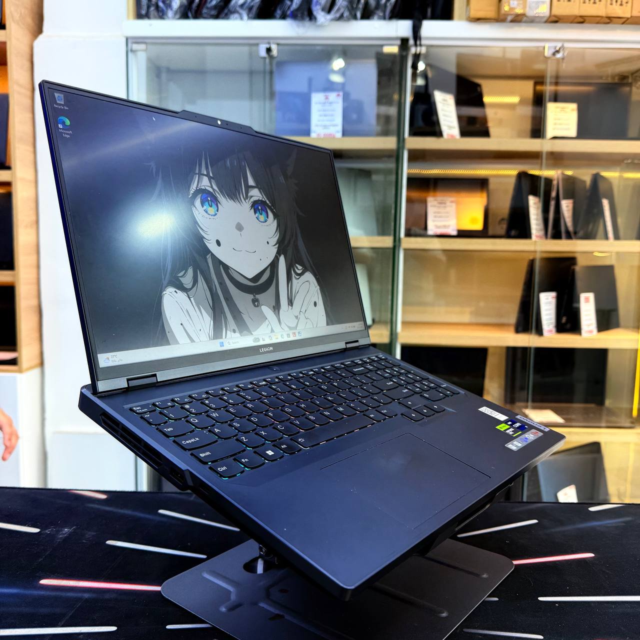 LENOVO LENOVO LEGION PRO 5 CORE I9 13900HX 16GB 1000GB SSD RTX 4070 8GBVRAM 15.6'' 2K 165HZ - LAPTOP vue 2