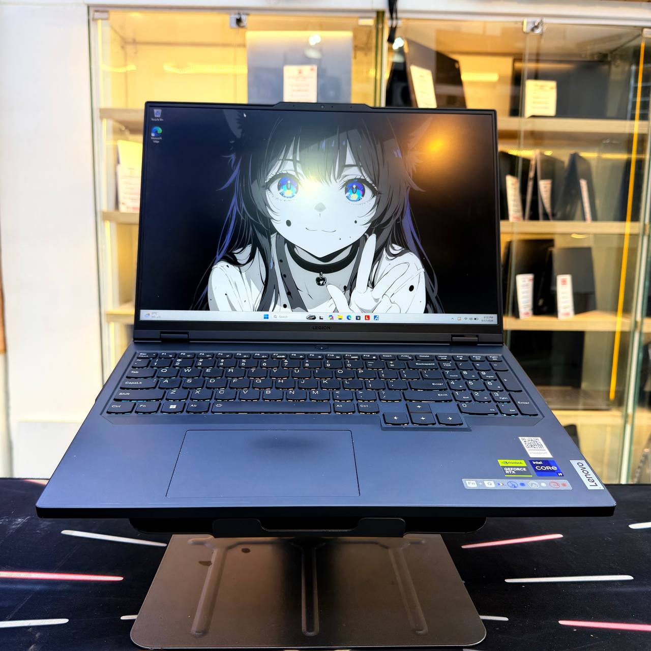 LENOVO LENOVO LEGION PRO 5 CORE I9 13900HX 16GB 1000GB SSD RTX 4070 8GBVRAM 15.6'' 2K 165HZ - LAPTOP vue 4