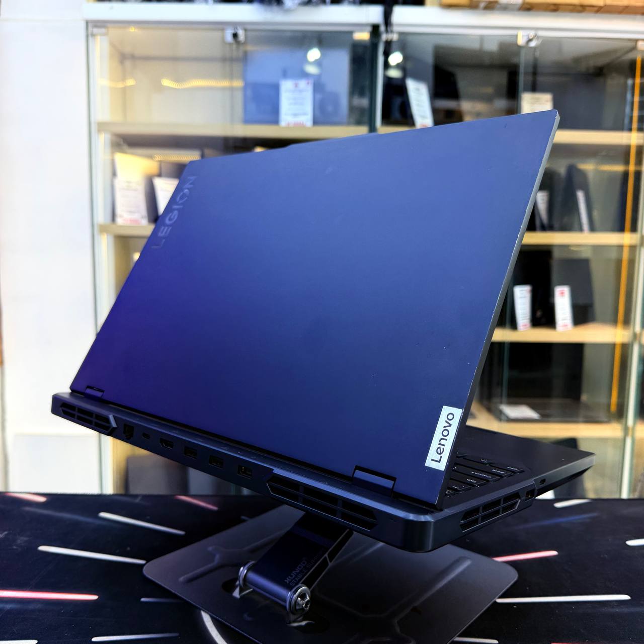 LENOVO LENOVO LEGION PRO 5 CORE I9 13900HX 16GB 1000GB SSD RTX 4070 8GBVRAM 15.6'' 2K 165HZ - LAPTOP vue 6