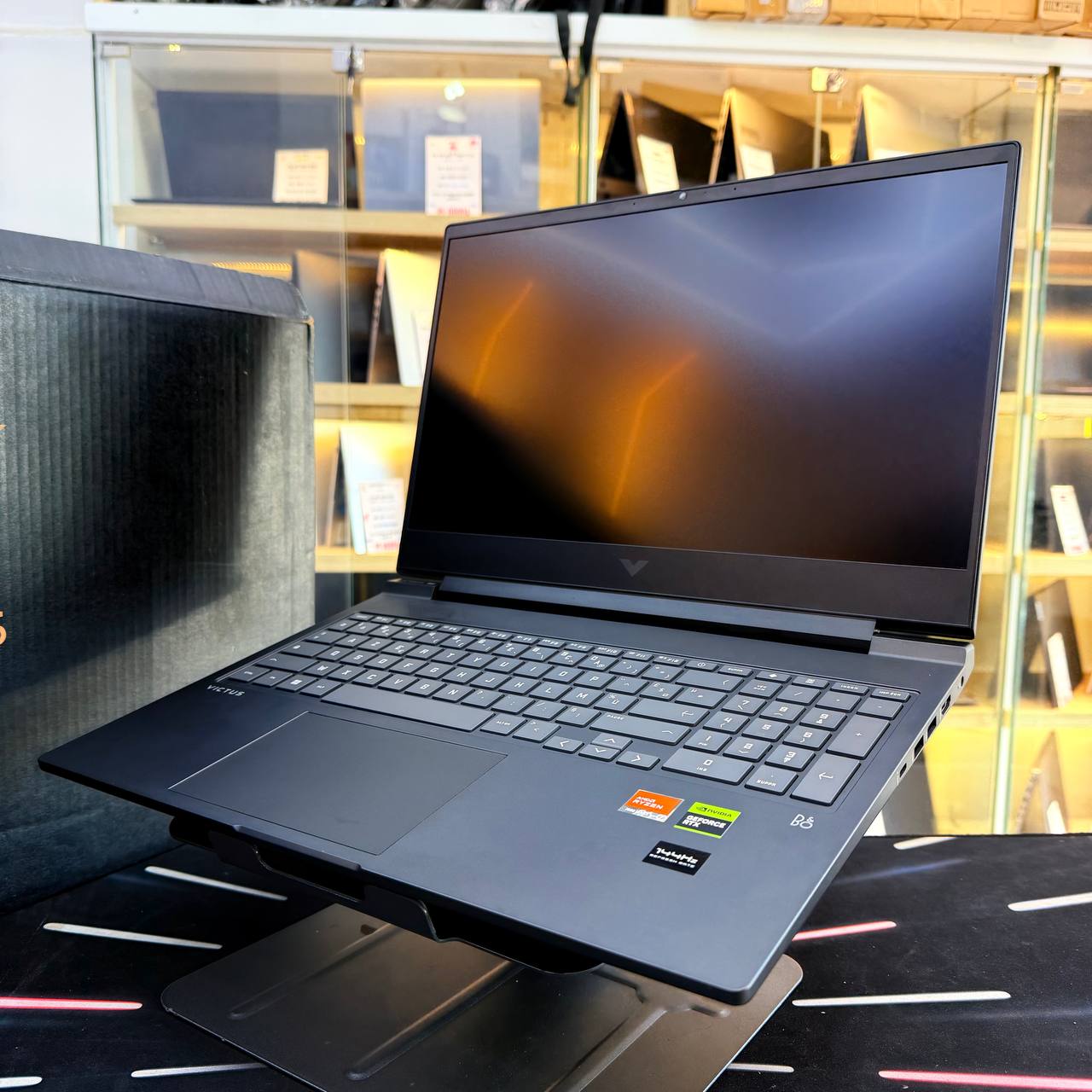 HP  HP VICTUS 16 RYZEN 7 7840 HS 16GB 512GB SSD RTX 4070 8GBVRAM 16'' FHD 144Hz - LAPTOP vue 6
