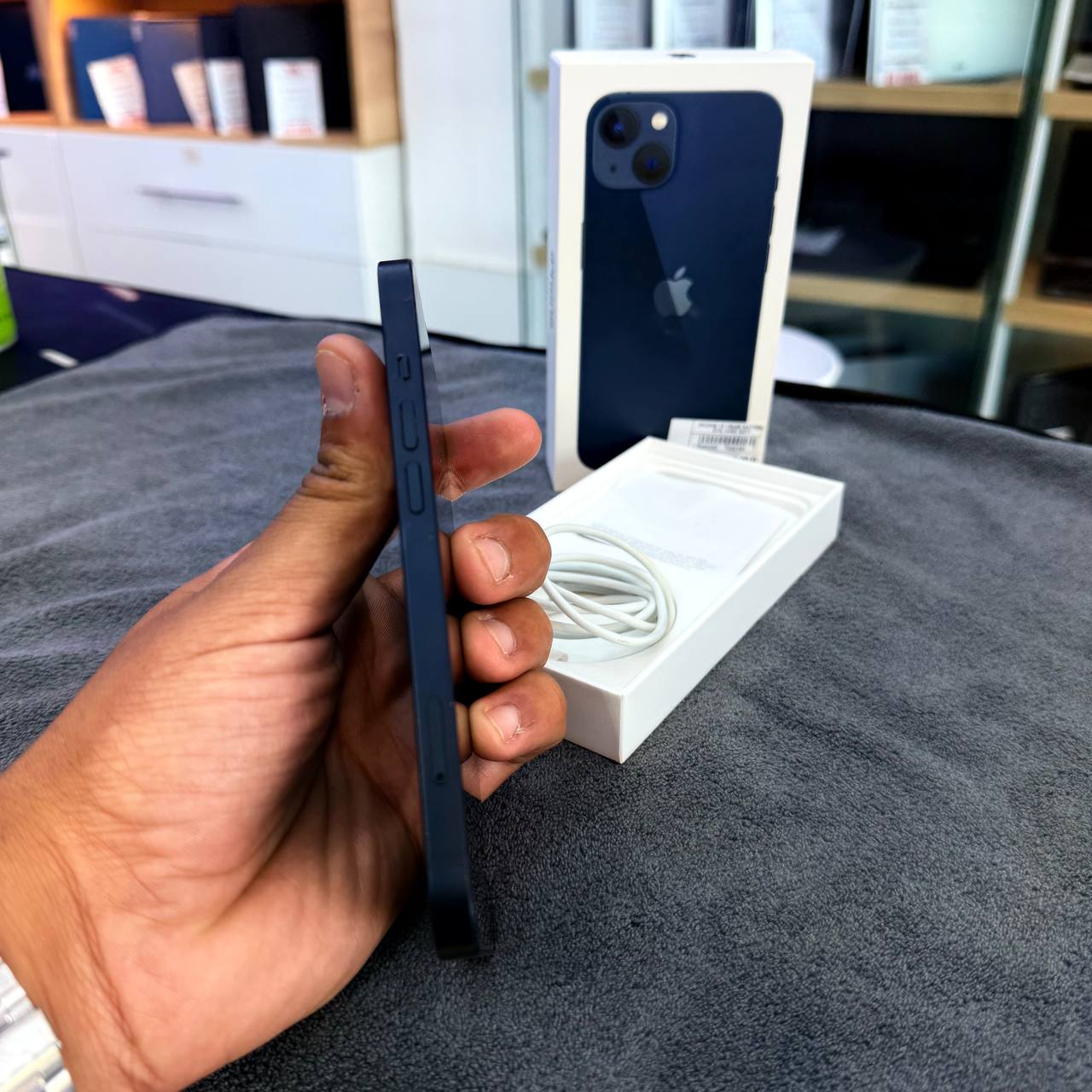 APPLE APPLE IPHONE 13 128GB BATTERIE 91% - TELEPHONE vue 6