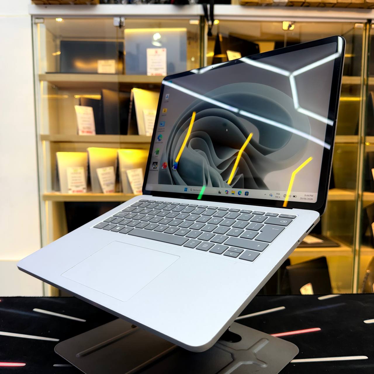 MICROSOFT MICROSOFT SURFACE LAPTOP STUDIO 2 I7 11370H 32GB 1000GB SSD RTX 3050 TI 4GBVRAM 14.4'' 3K TACTILE 120Hz - LAPTOP