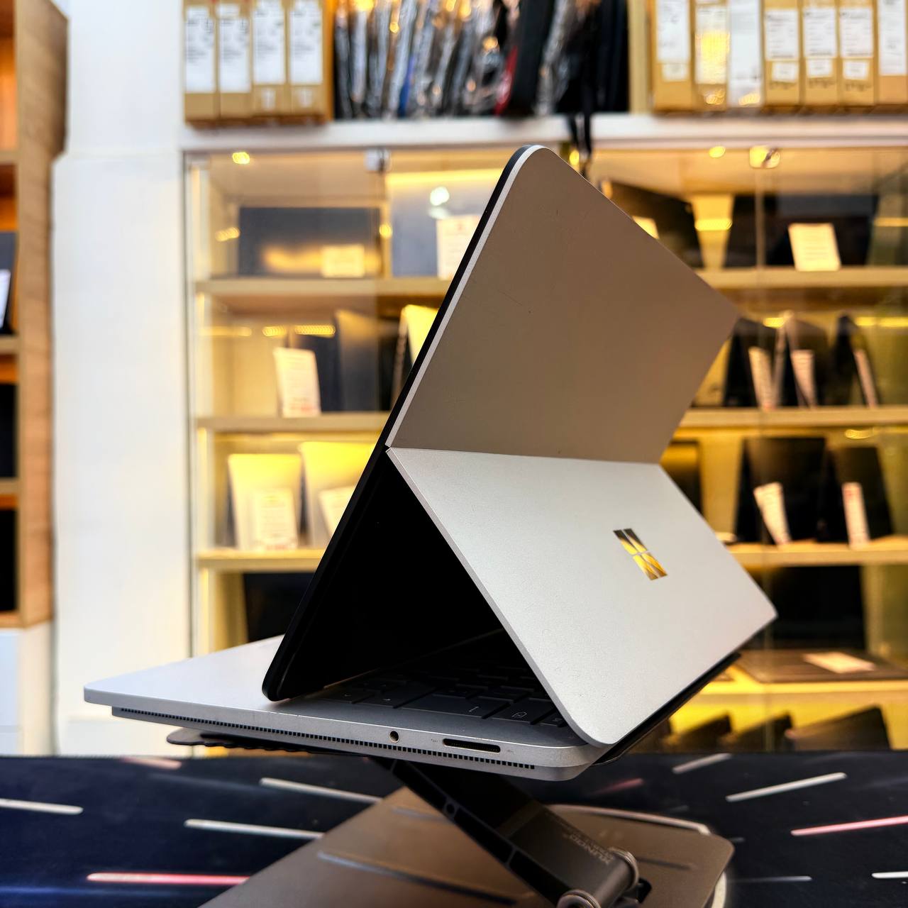 MICROSOFT MICROSOFT SURFACE LAPTOP STUDIO 2 I7 11370H 32GB 1000GB SSD RTX 3050 TI 4GBVRAM 14.4'' 3K TACTILE 120Hz - LAPTOP vue 7