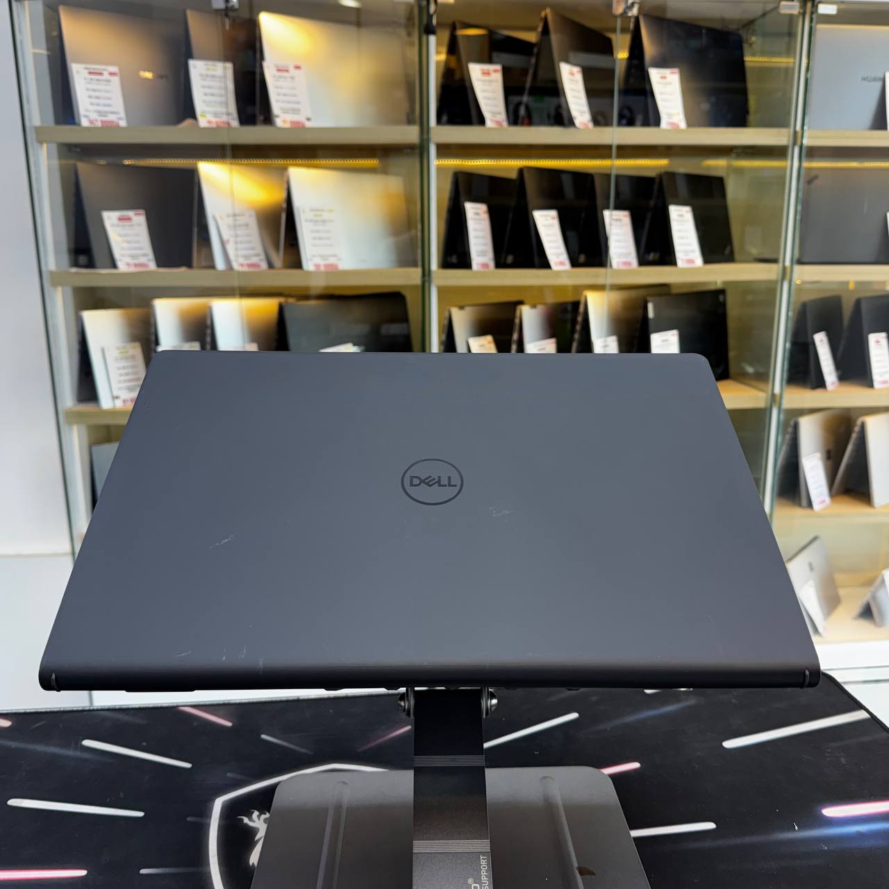 DELL DELL VOSTRO 3520 I5 1235U 8GB 256 SSD 15.6'' - LAPTOP vue 6