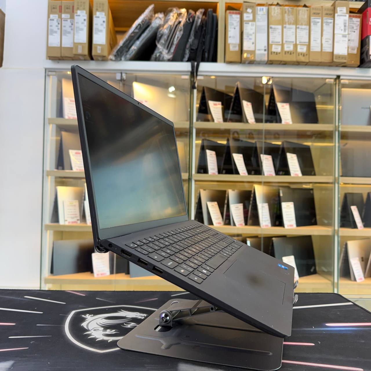 DELL DELL VOSTRO 15 3510 I3 1115G4 8GB 256GB SSD 15.6'' FHD - LAPTOP vue 5