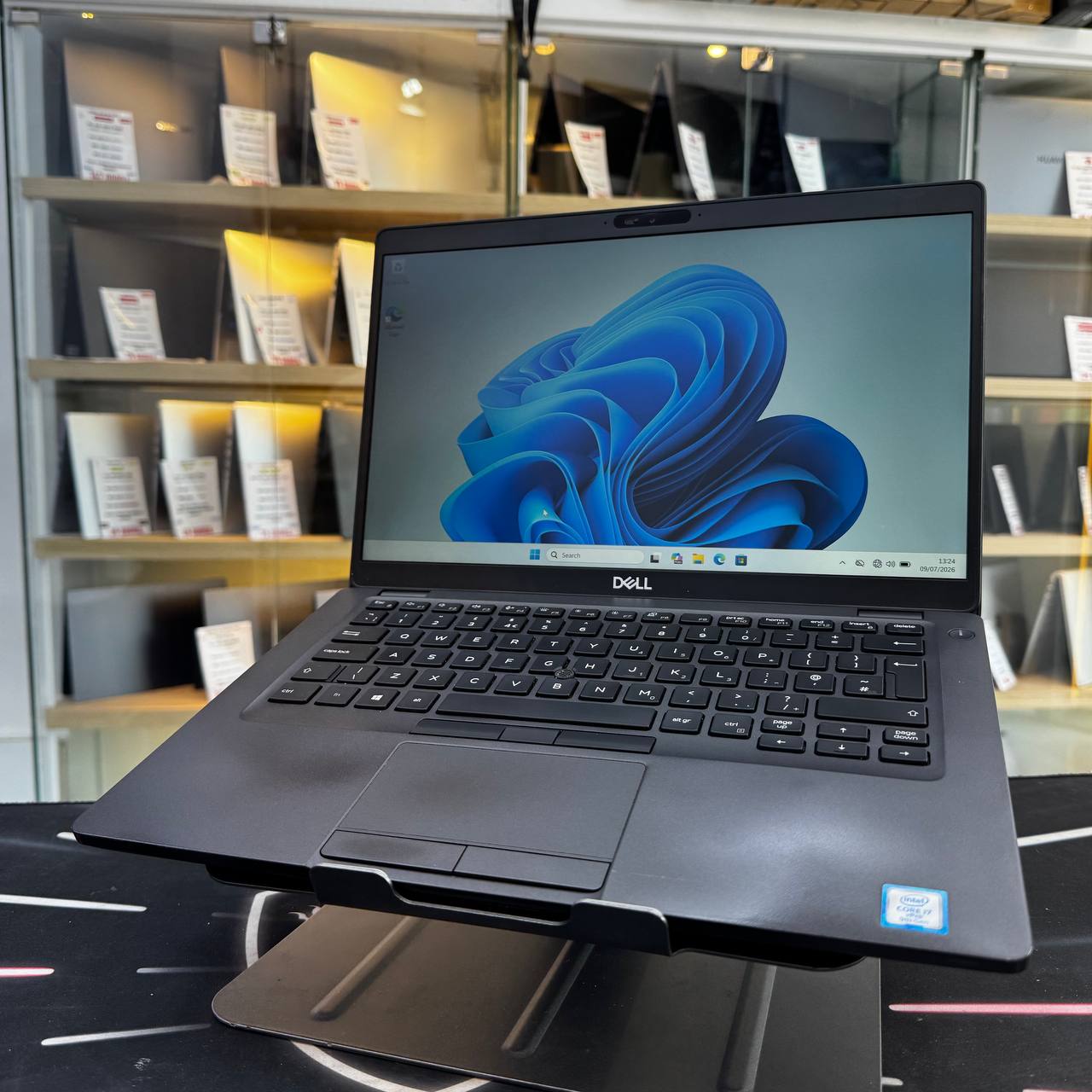DELL DELL LATITUDE 5401 I7 9850H 8GB 256GB SSD 14'' FHD - LAPTOP
