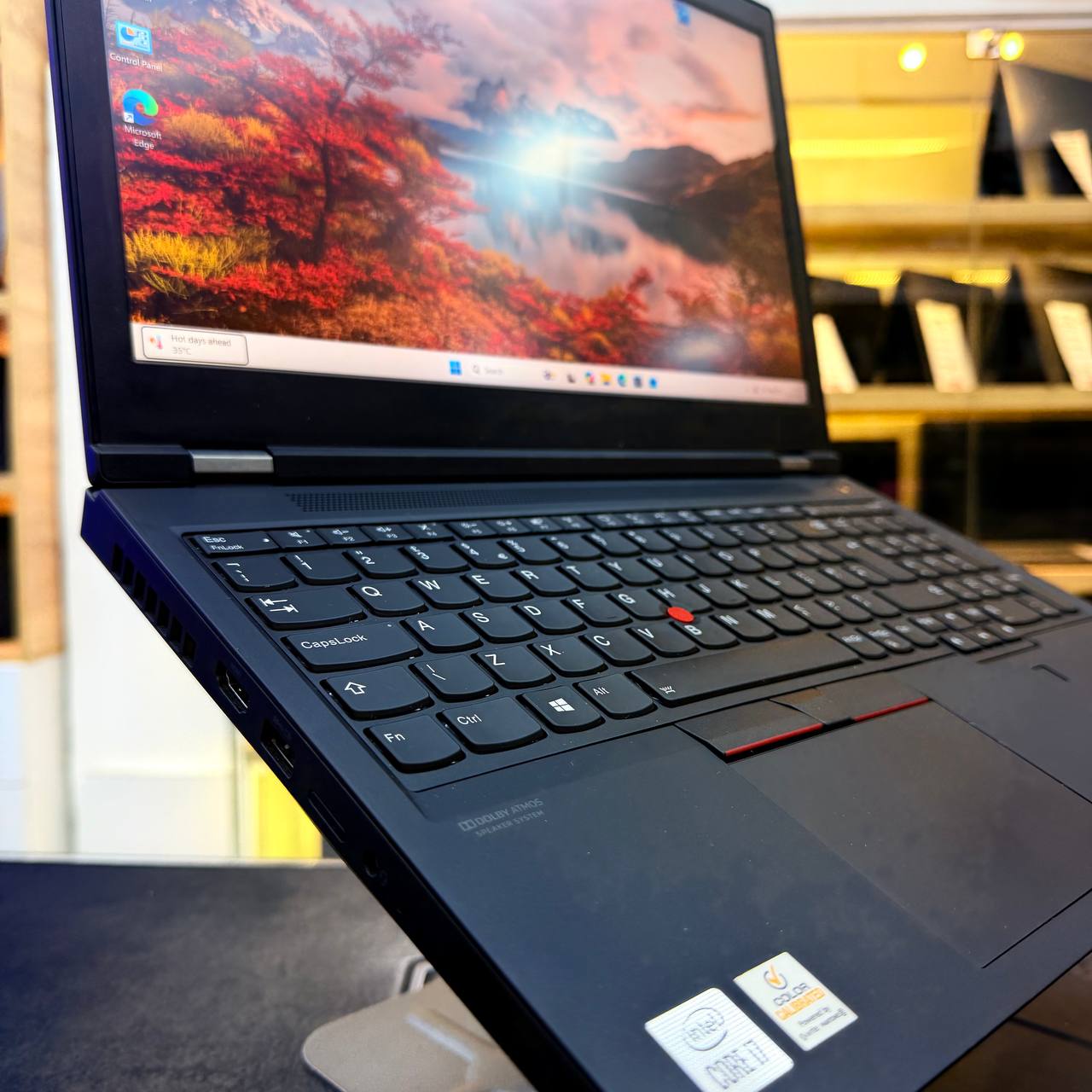 LENOVO LENOVO THINKPAD P15 I7 10750H 16GB 512GB SSD NVIDIA T1000 4GBVRAM 15.6'' FHD - LAPTOP vue 4