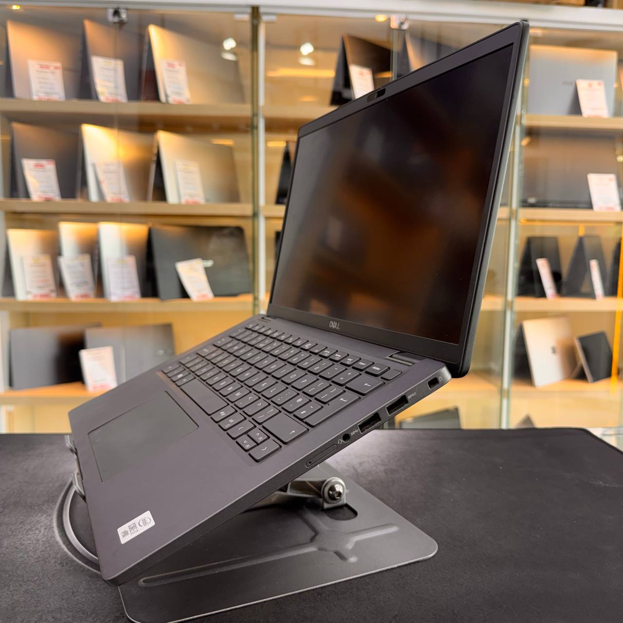 DELL  DELL LATITUDE 7410 I7 10610U 16GB 256GB SSD 14'' FHD - LAPTOP vue 5