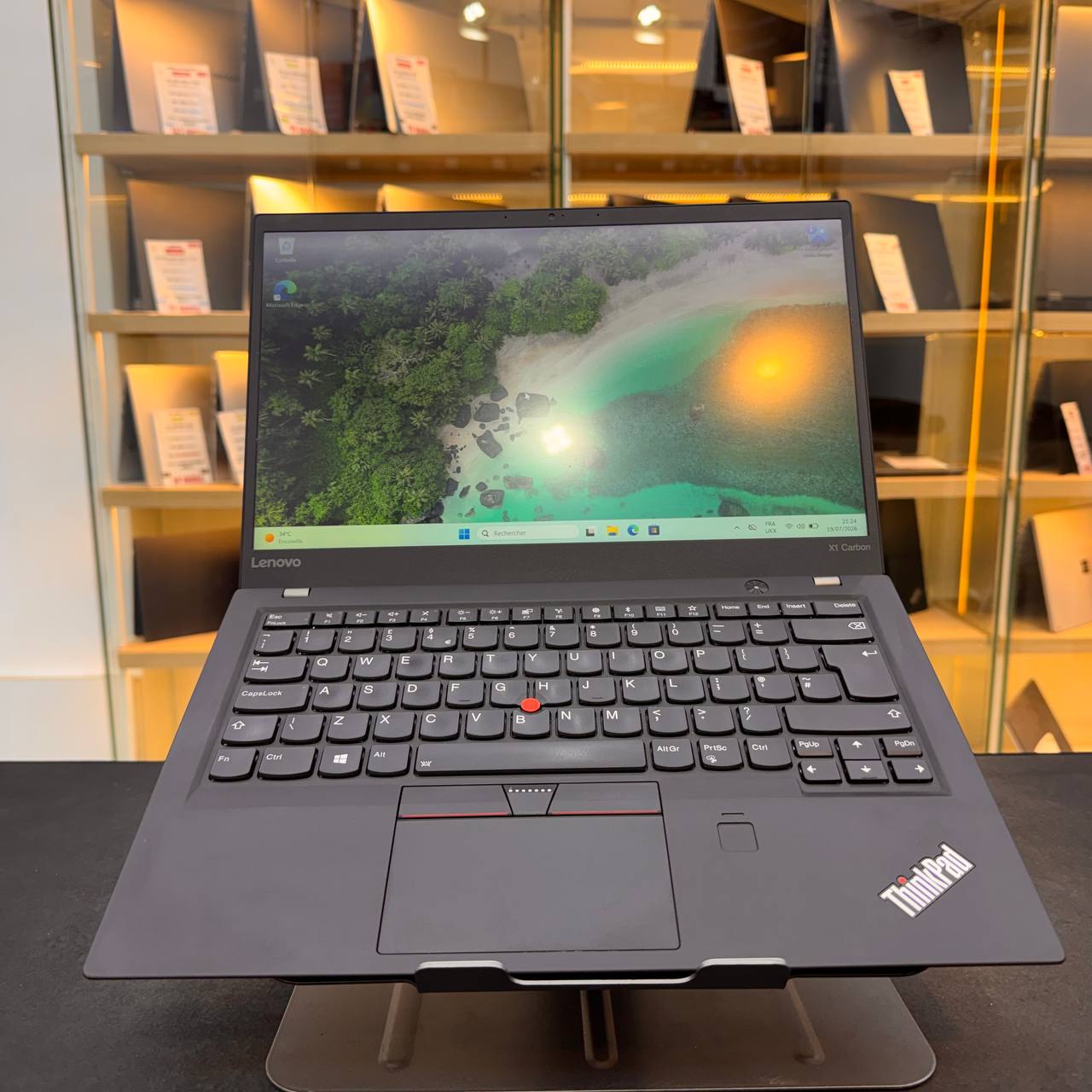LENOVO   LENOVO THINKPAD X1 CARBON I7 7500U 8GB 256GB SSD 14'' FHD - LAPTOP vue 2