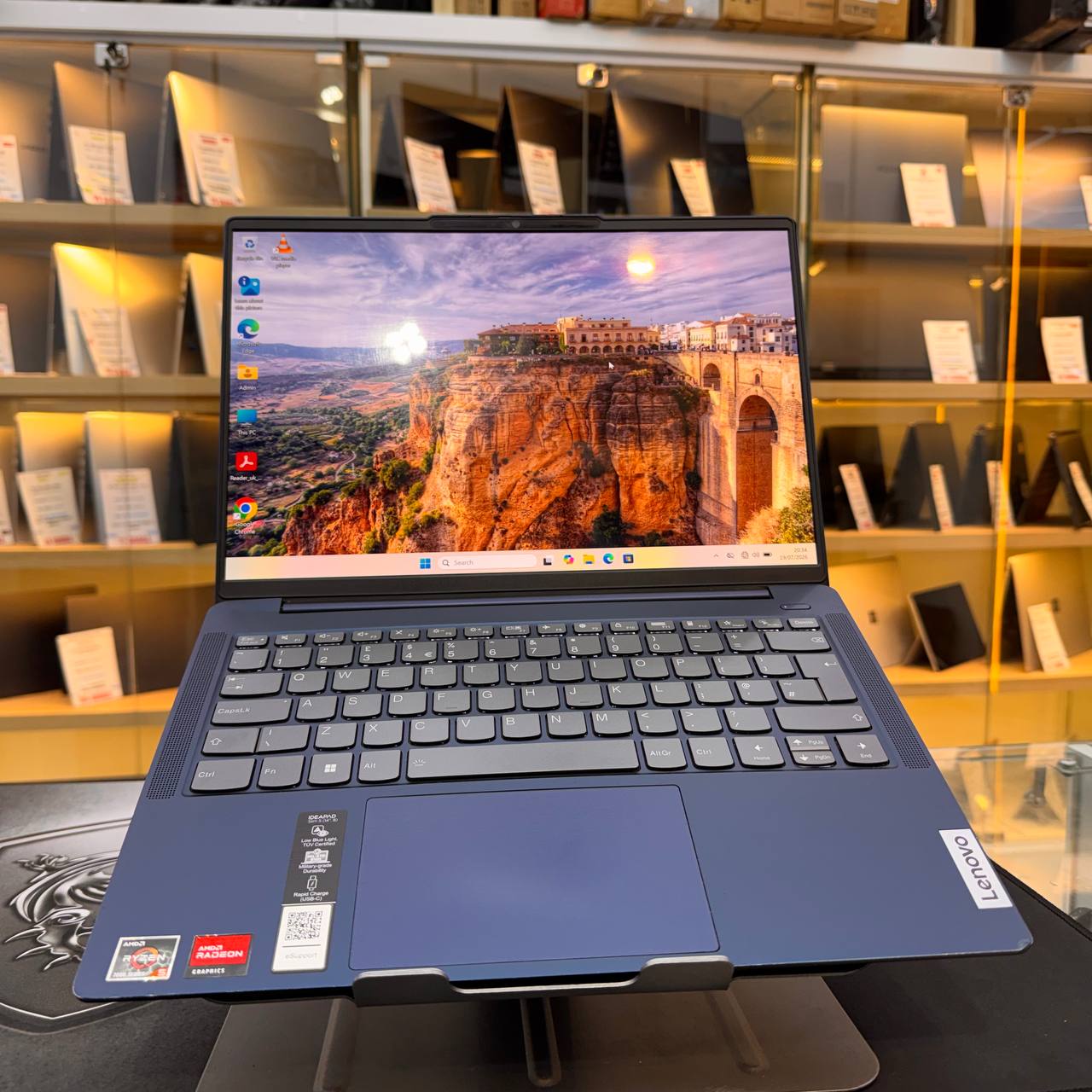 LENOVO  LENOVO IDEAPAD SLIM 5 AMD RYZEN 5 7530U 16GB 256GB SSD 14'' OLED - LAPTOP vue 2