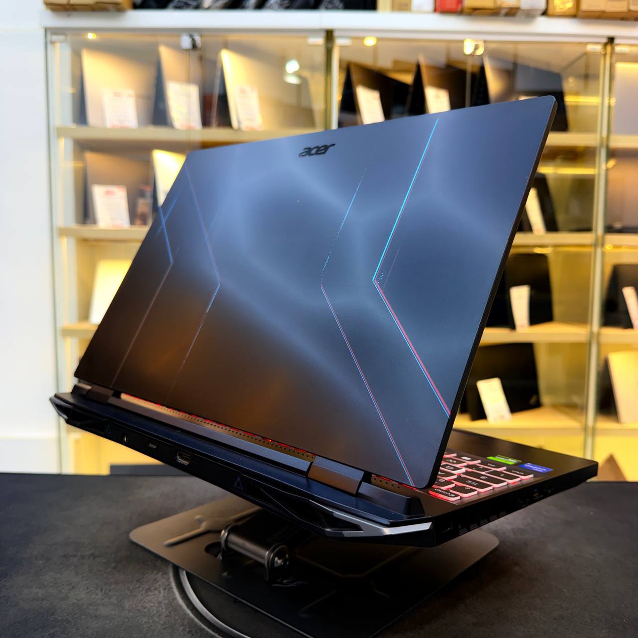 ACER ACER NITRO 5 I5 12450H 16GB 512GB SSD RTX 4060 8GBVRAM 15.6'' FHD 144Hz - LAPTOP GAMER vue 6
