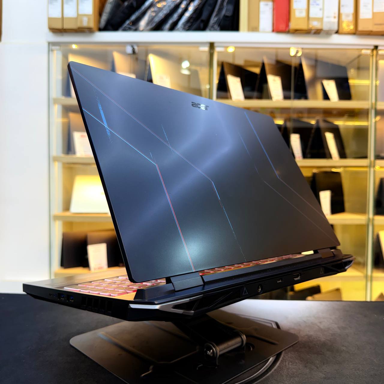 ACER ACER NITRO 5 I5 12450H 16GB 512GB SSD RTX 4060 8GBVRAM 15.6'' FHD 144Hz - LAPTOP GAMER vue 7