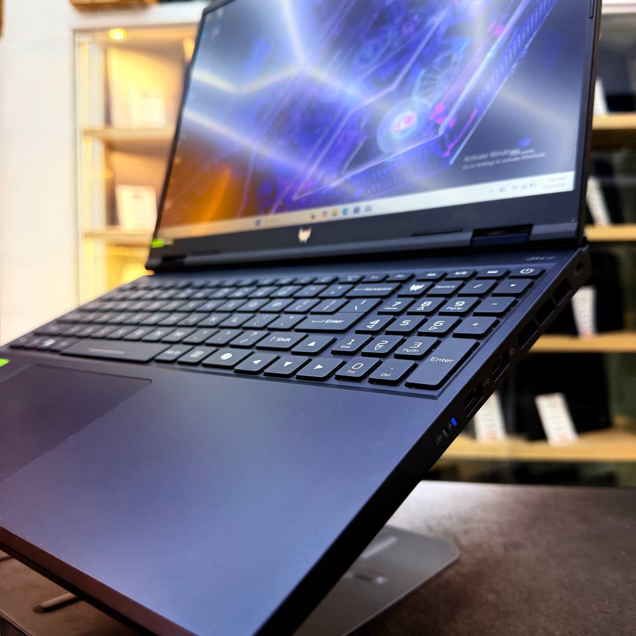 ACER PREDATOR HELIOS NEO 16 I9 14900HX 16GB 1000GB SSD RTX 4060 8GBVRAM 16'' 2K 180Hz - LAPTOP GAMER vue 6
