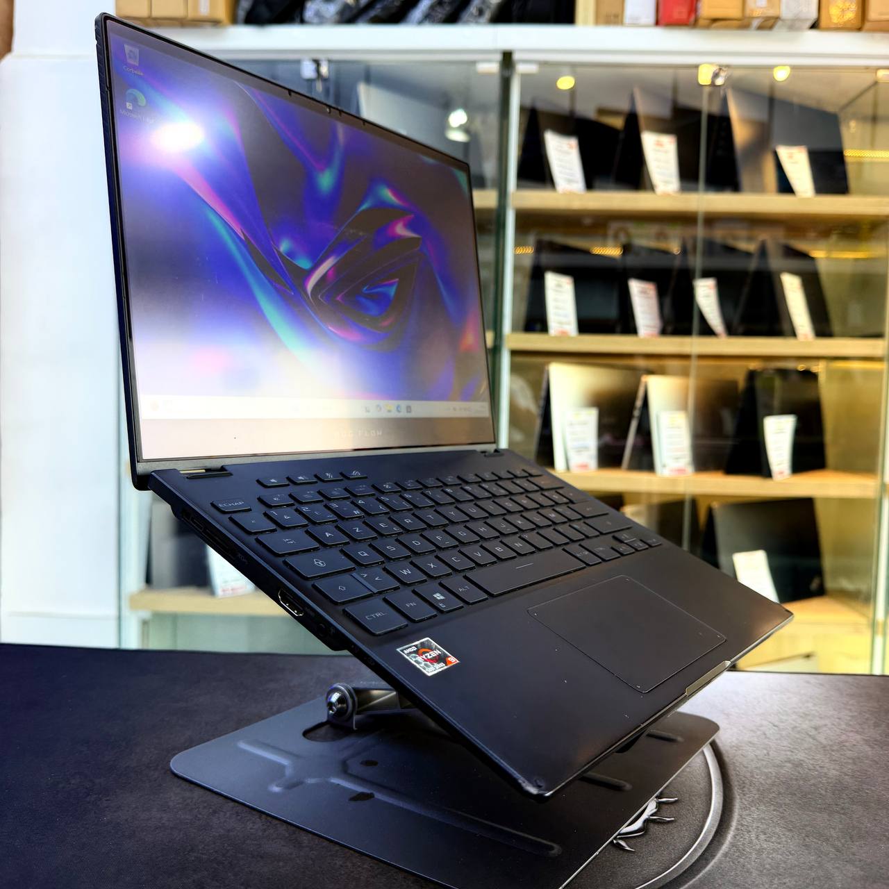 ASUS  ASUS ROG FLOW X13 RYZEN 9 5900HS 32GB 1000GB SSD RTX 3050TI 13.3'' FHD 120Hz X360 TACTILE - LAPTOP GAMER vue 4