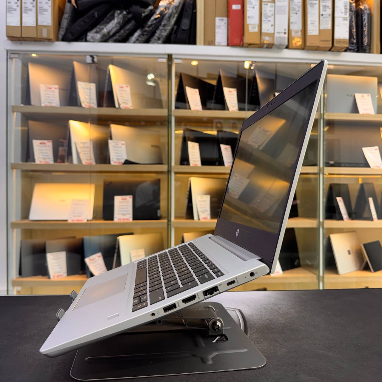 HP HP PROBOOK 430 G7 I5 10210U 8GB 256GB SSD 14'' FHD - LAPTOP vue 2