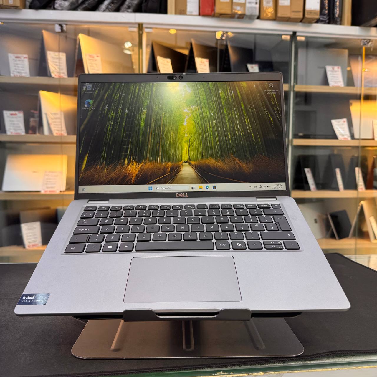 DELL DELL LATITUDE 5450 ULTRA 5 135U 16GB 256GB SSD 14'' FHD - LAPTOP vue 2