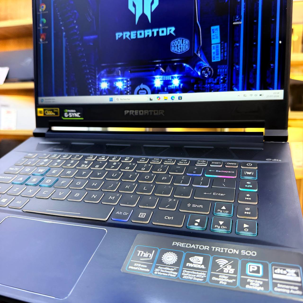 ACER ACER PREDATOR TRITON 500 INTEL CORE I7 10750H 16GB 512GB SSD NVIDIA RTX 2070 SUPER 8GBVRAM 16'' FHD 300Hz - LAPTOP GAMER vue 6