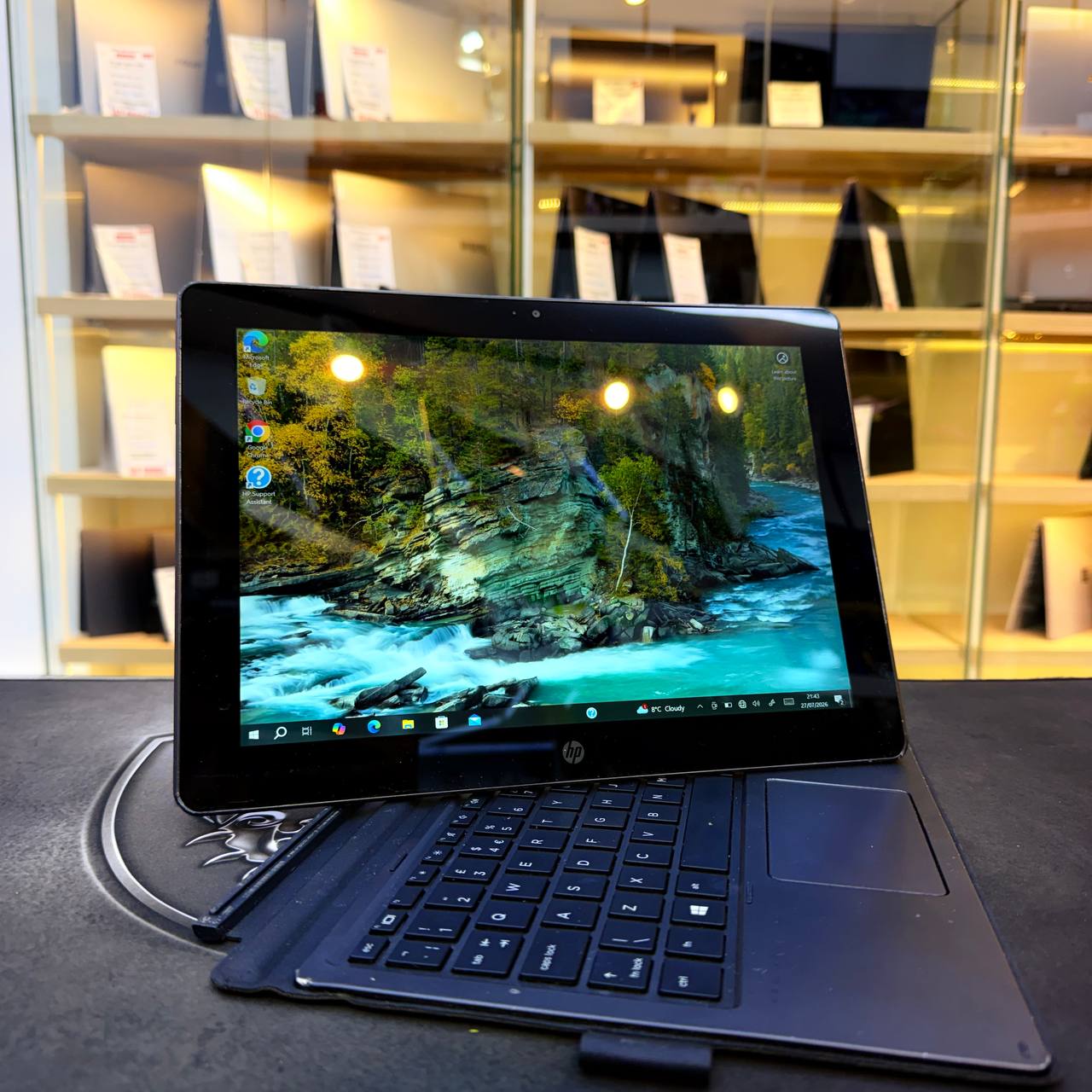HP  TABLETTE HP PRO X2 G2 I5 7Y54 8GB 128GB SSD 13.3'' FHD TACTILE - LAPTOP vue 4