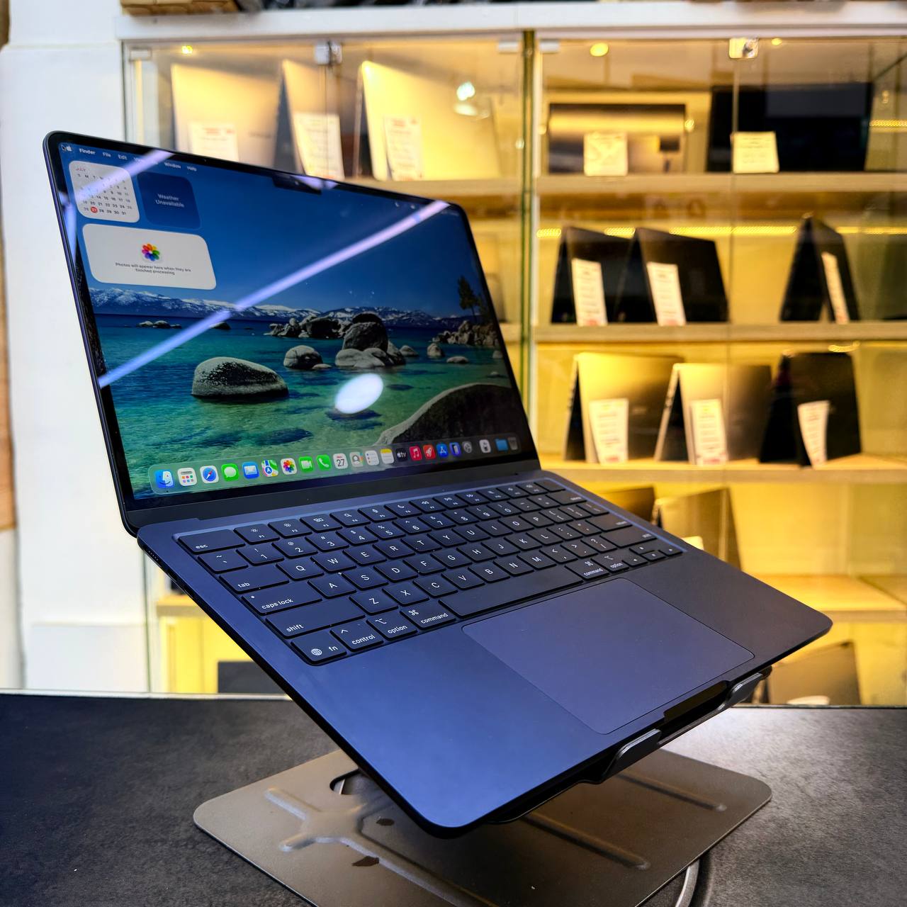 APPLE  MACBOOK AIR M4 APPLE M4 CHIP 16GB 256GB SSD APPLE M2 CHIP 14'' CYCLE 72 100% - LAPTOP vue 2