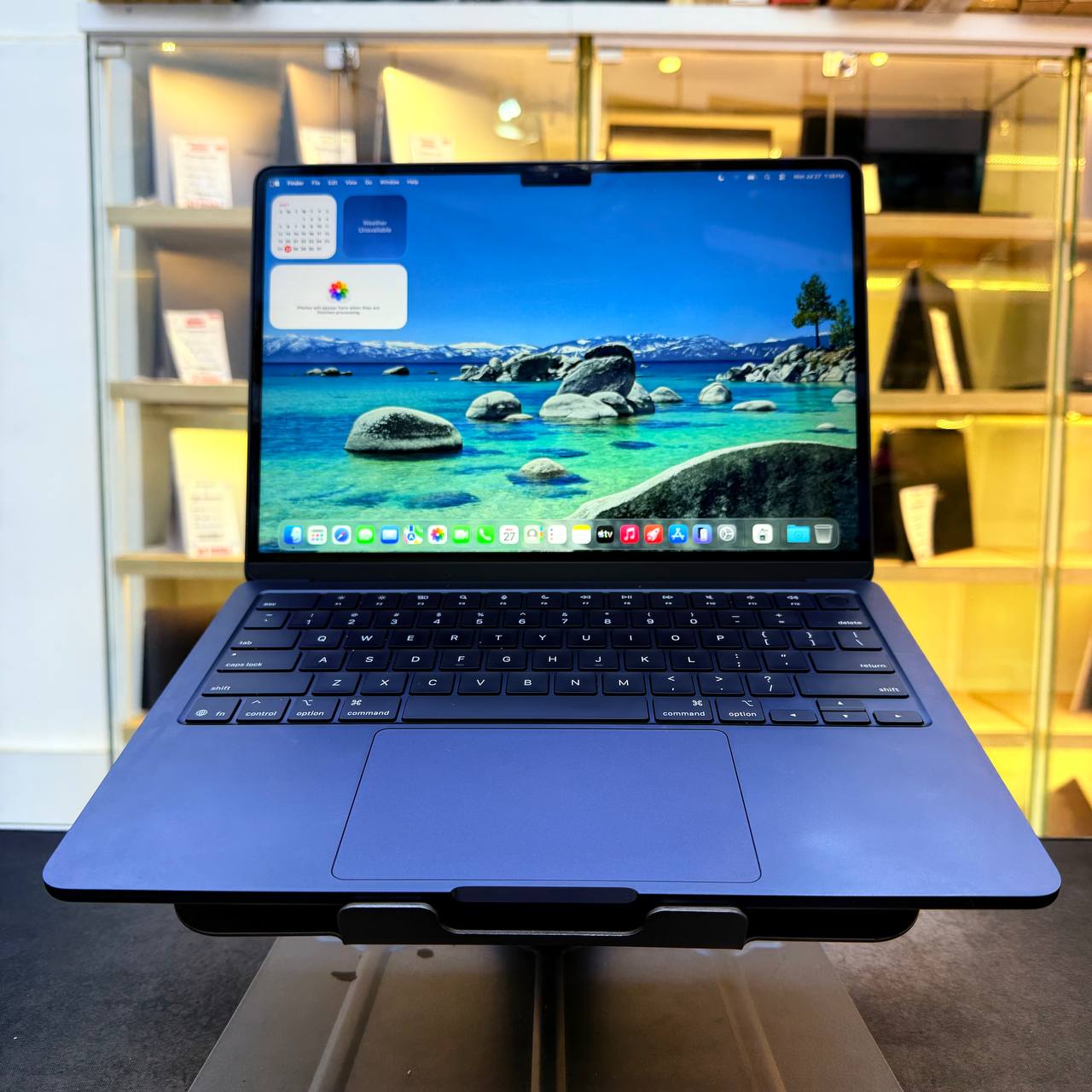 APPLE  MACBOOK AIR M4 APPLE M4 CHIP 16GB 256GB SSD APPLE M2 CHIP 14'' CYCLE 72 100% - LAPTOP vue 5