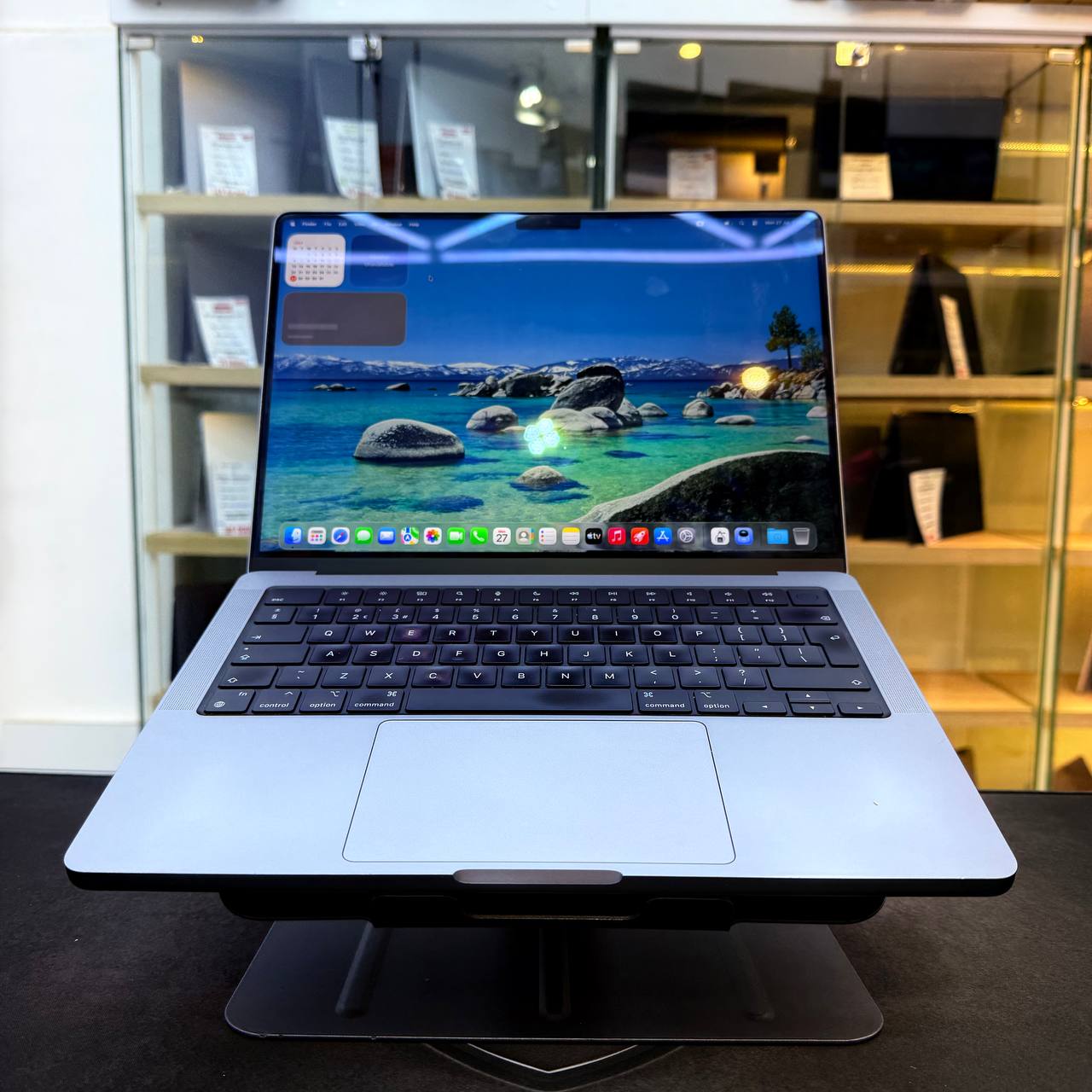 APPLE MACBOOK PRO M2 PRO APPLE M2 PRO CHIP 36GB 1000GB SSD 14'' 3K CYCLE 371 91% - LAPTOP vue 2