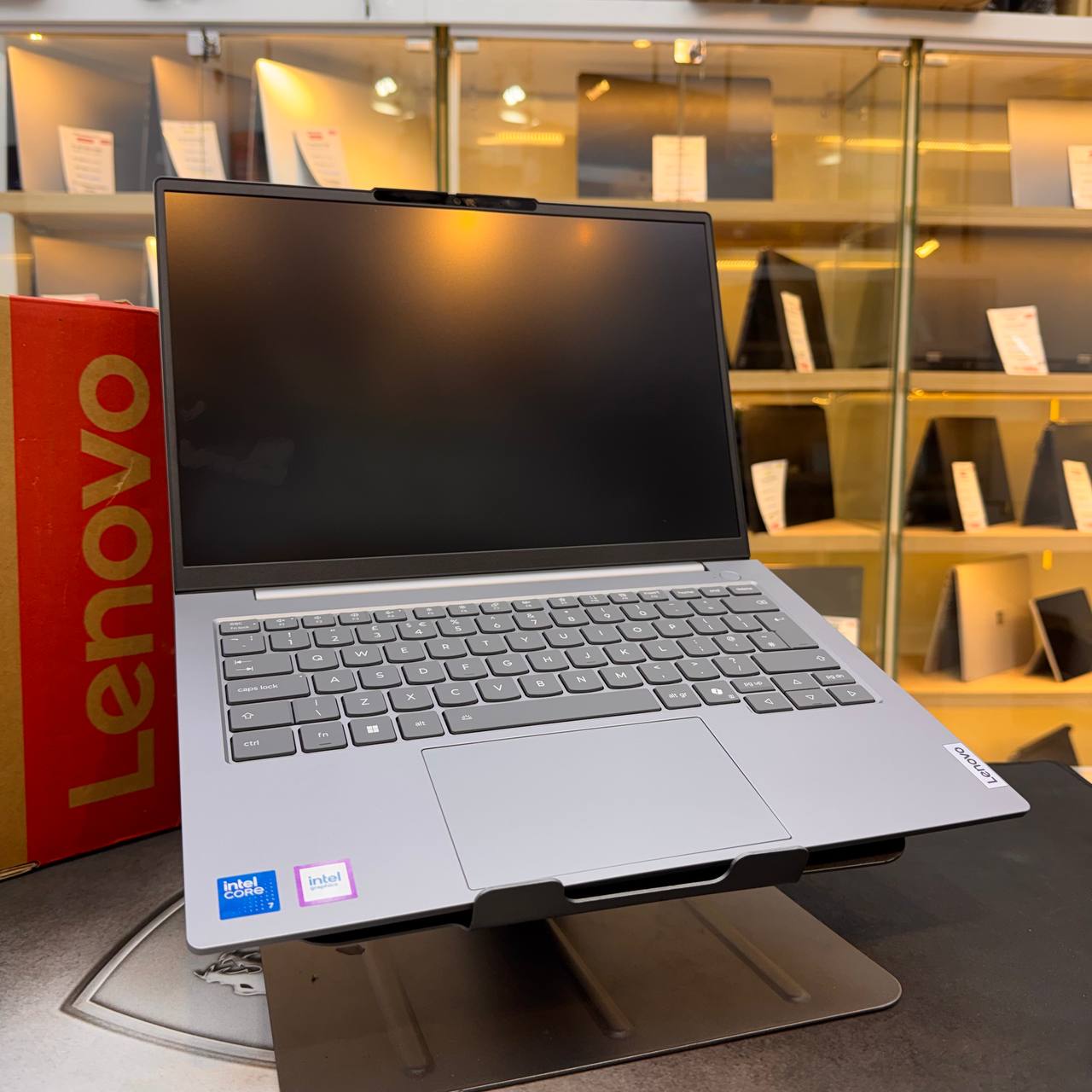 LENOVO LENOVO THINKBOOK 14 G9 INTEL CORE 7 240H 16GB 512GB SSD 14'' FHD - LAPTOP vue 3