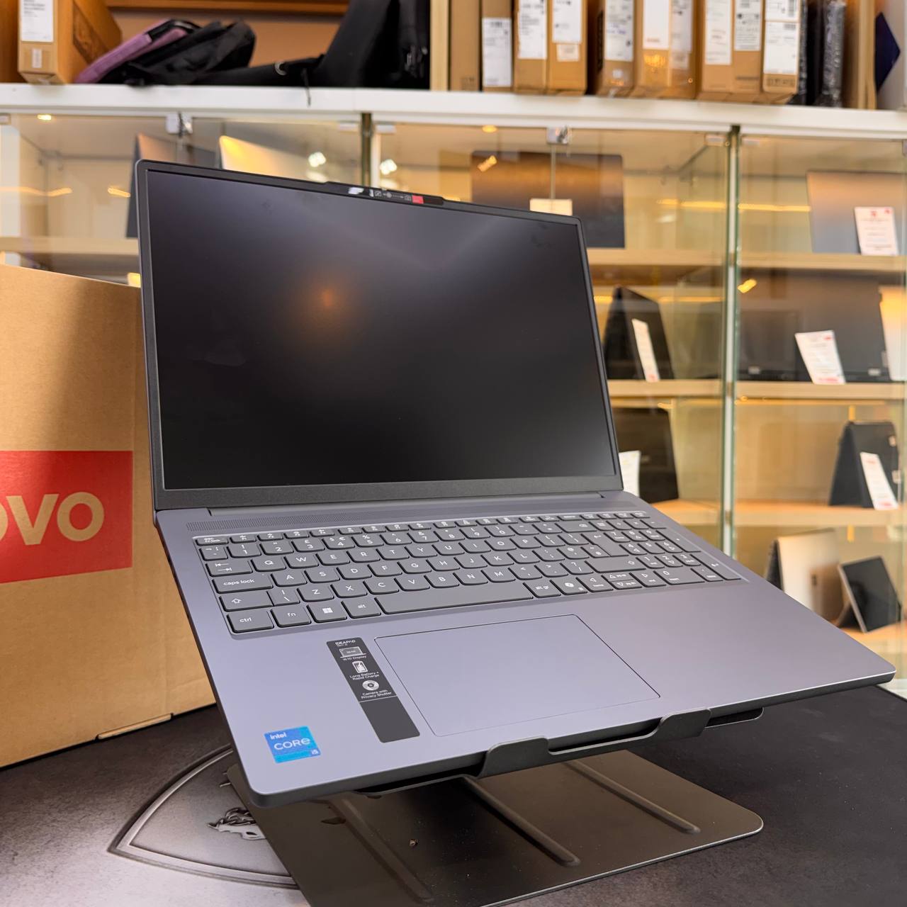 LENOVO LENOVO IDEAPAD SLIM 3 INTEL CORE I5 13420H 16GB 512GB SSD 16'' FHD - LAPTOP vue 2