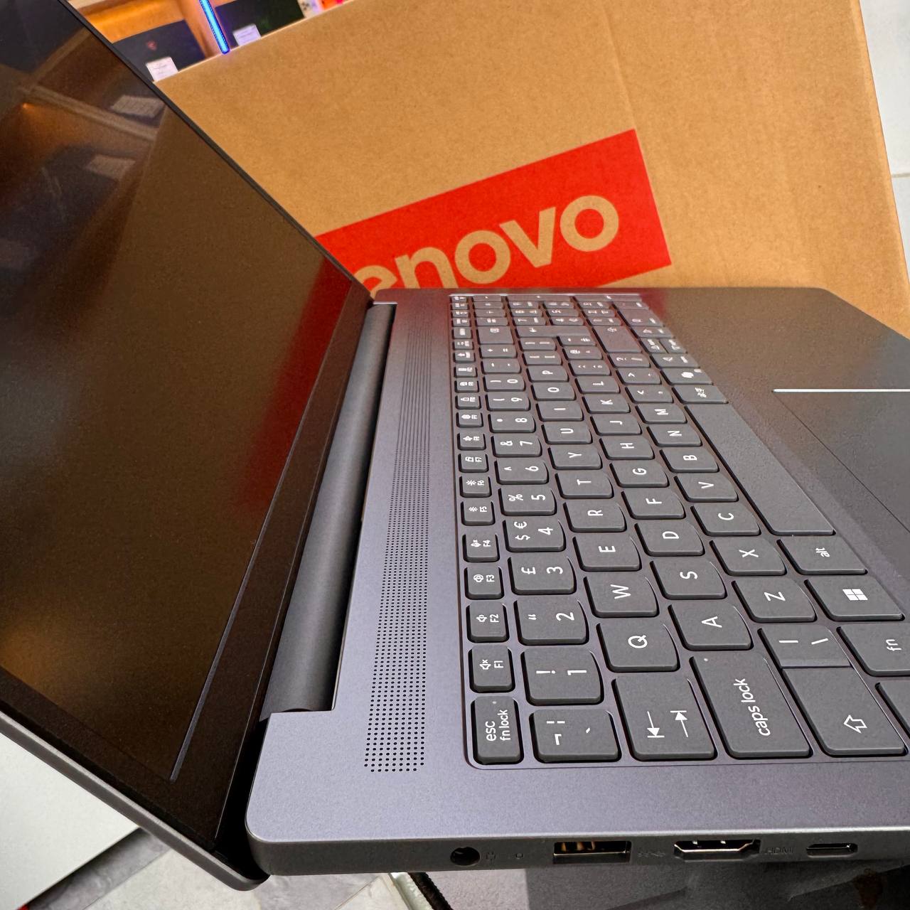 LENOVO LENOVO IDEAPAD SLIM 3 INTEL CORE I5 13420H 16GB 512GB SSD 16'' FHD - LAPTOP vue 5
