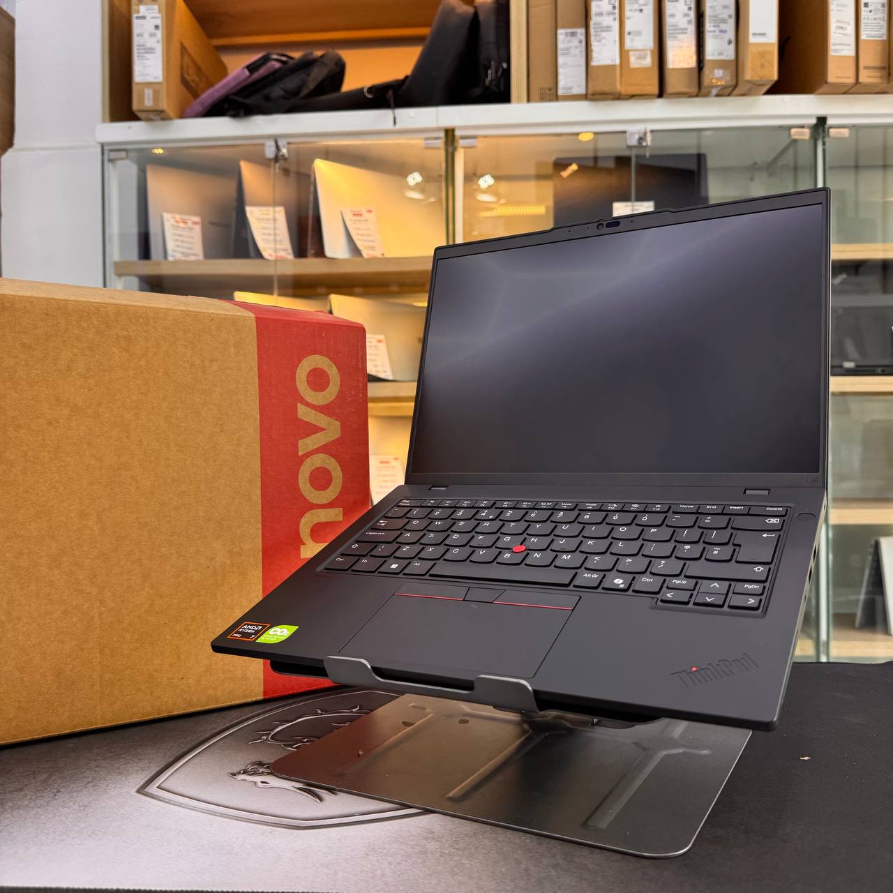 LENOVO LENOVO L14 GEN 6 AMD RYZEN 7 PRO 250 16GB 256GB SSD 15.6'' 3K - LAPTOP
