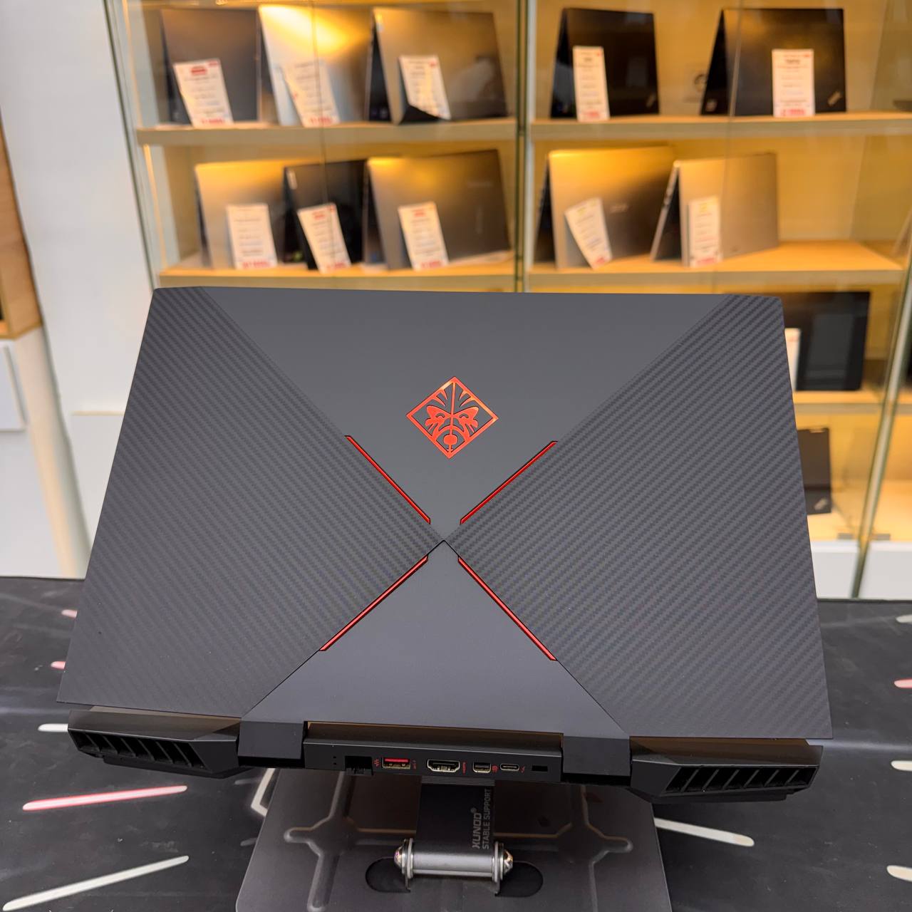 HP HP OMEN 15 I7 9750H 16GB 512GB SSD RTX2060 6GBVRAM 15.6'' FHD 144Hz - LAPTOP GAMER vue 6
