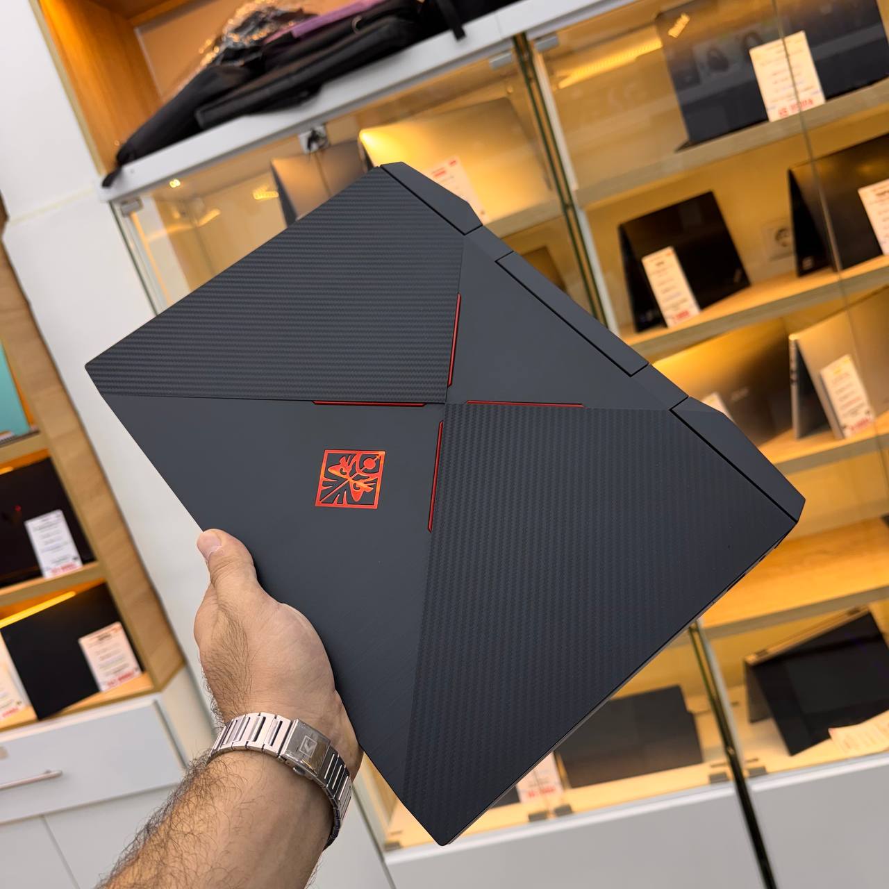 HP HP OMEN 15 I7 9750H 16GB 512GB SSD RTX2060 6GBVRAM 15.6'' FHD 144Hz - LAPTOP GAMER vue 7