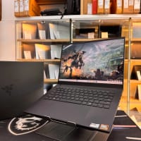 RAZER BLADE 14 AMD RYZEN AI 9 365W 32GB 1000 GB SSD RTX 5070 8GBVRAM 14'' 2K 120Hz