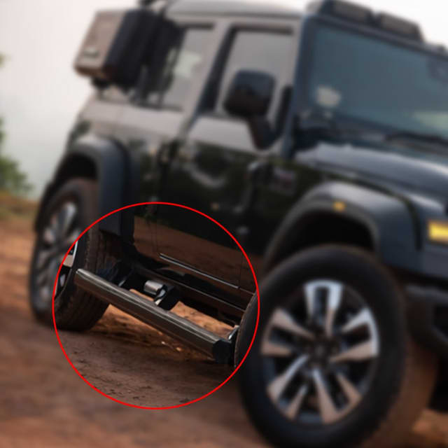 Thar Roxx Automatic Side Step