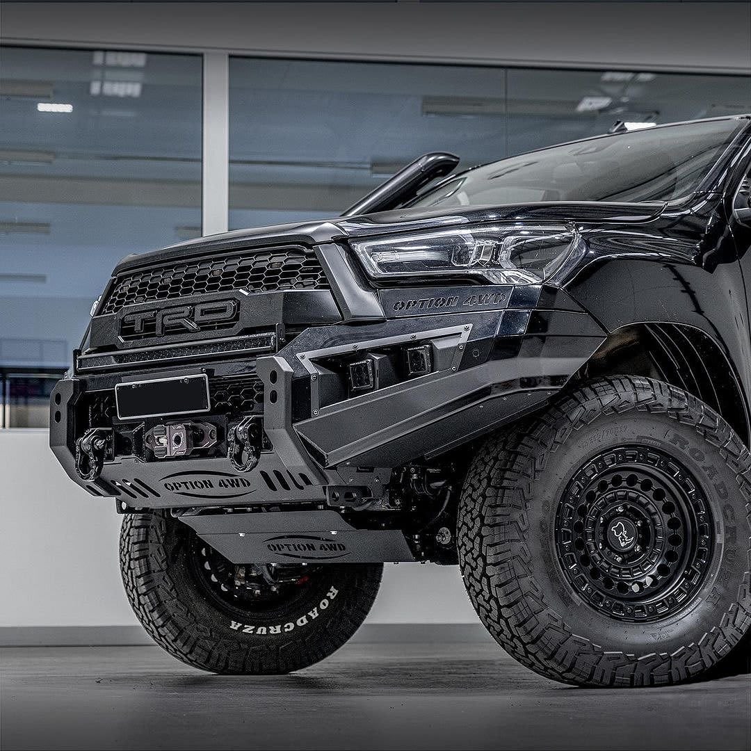 Option 4WD Toyota Hilux Front Metal Bumper