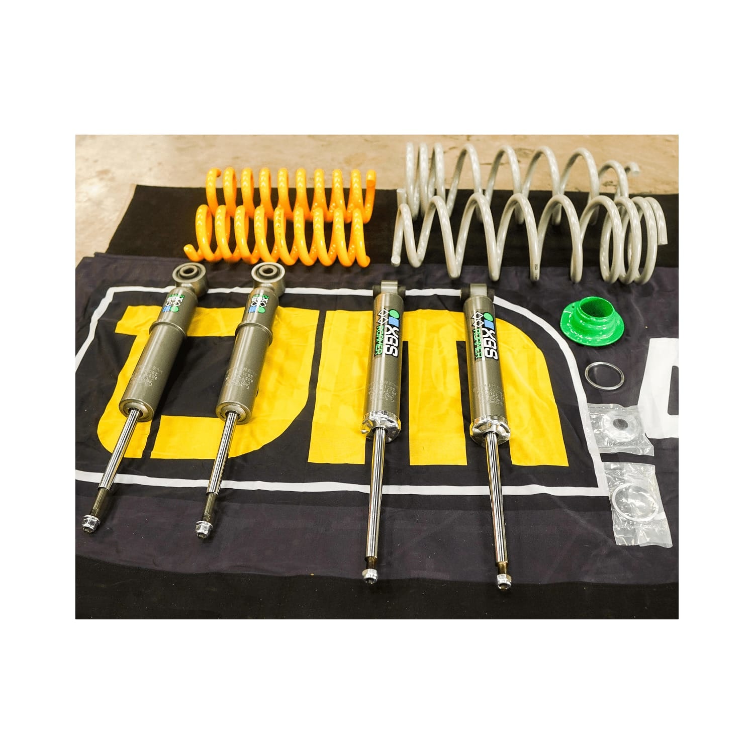 TJM XGS ROAMER Series 2-inch Lift Kit for Ford Endeavour
