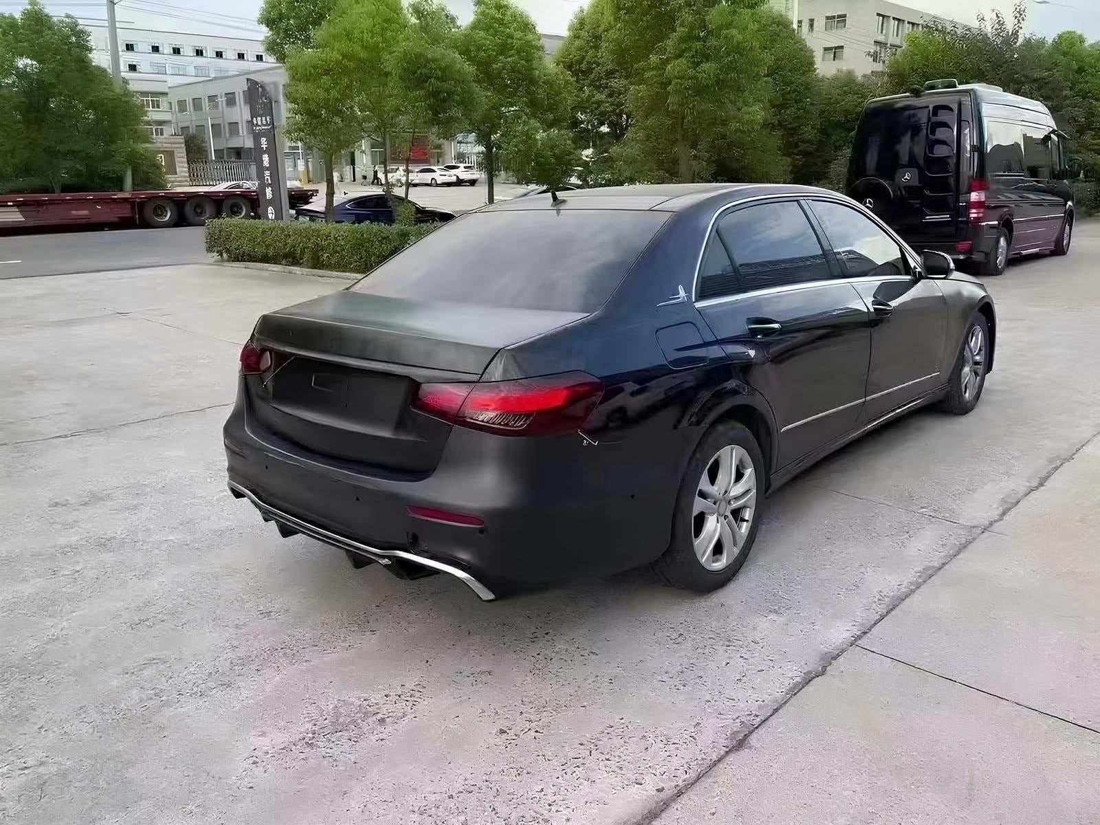 Mercedes-Benz E-Class W212 (2009–2013) to 2023 AMG Body Kit 