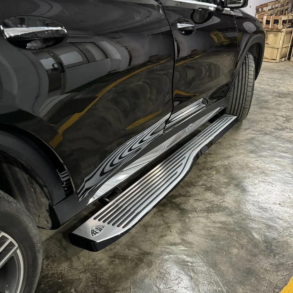 GLS 400 Maybach-Style Automatic Sidesteps