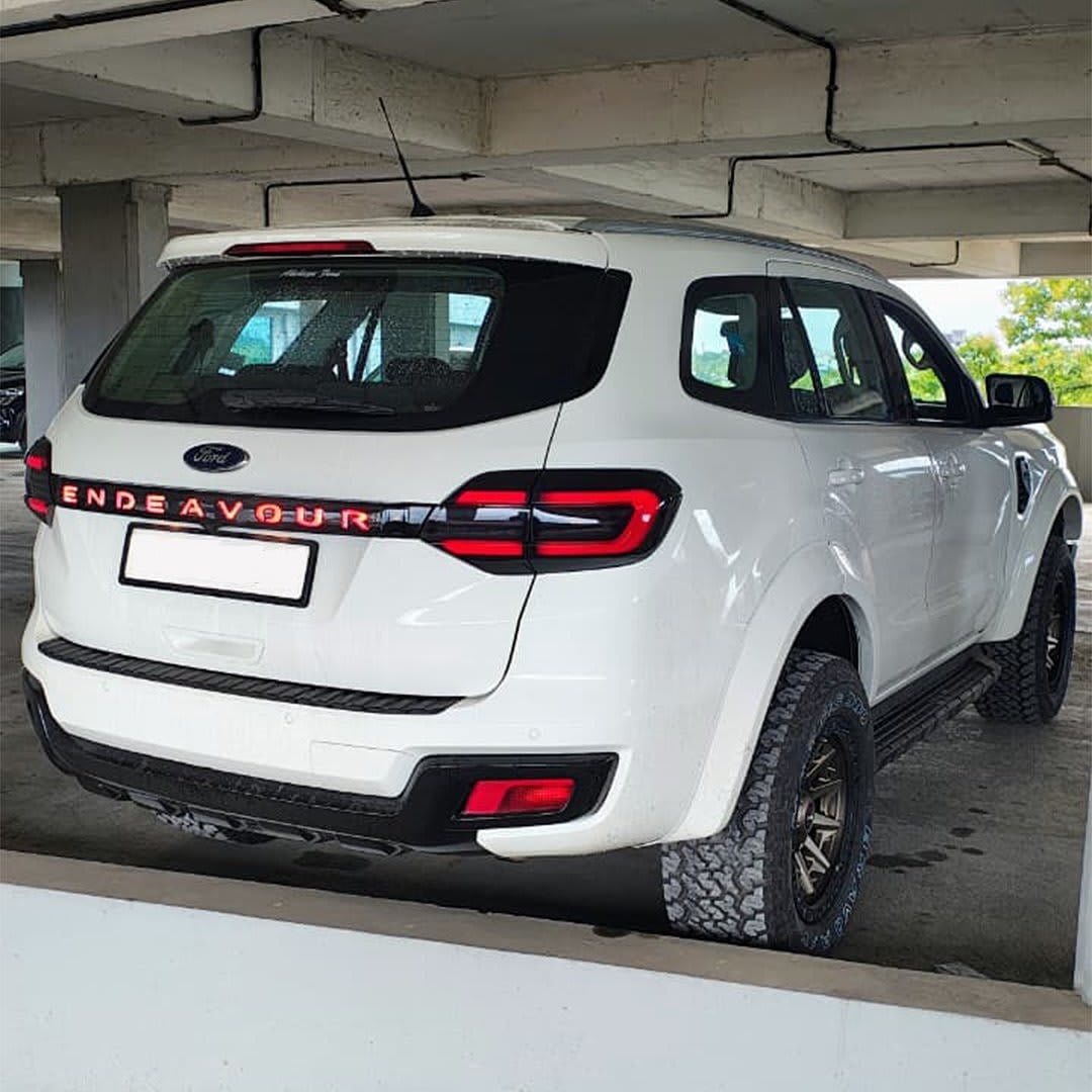 Ford Endeavour Dicky Garnish