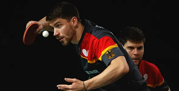 Bild: Patrick Franziska und Dimitrij Ovtcharov können auch mit der unerwarteten Bronzemedaille zufrieden sein (©ITTF)