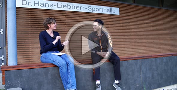 Bild: Hugo Calderano (r.) beantwortet Ihre Fragen (©Fabig)