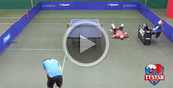 Bild: Nach diesem intensiven Ballwechsel müssen sich die beiden Spieler erst einmal ausruhen (©Facebookseite Tennis2Table)